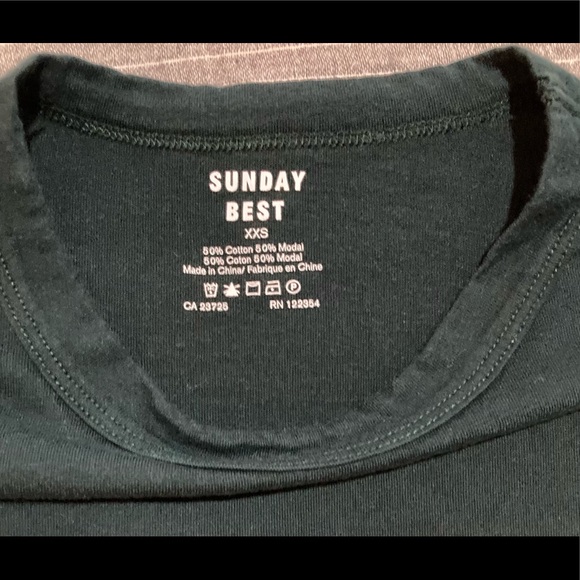 Aritzia Sunday Best dark green shirt - Picture 3 of 4